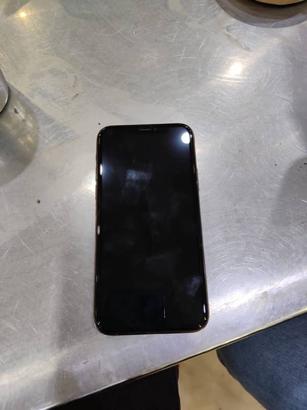 iphone 11 pro dual Pta 6