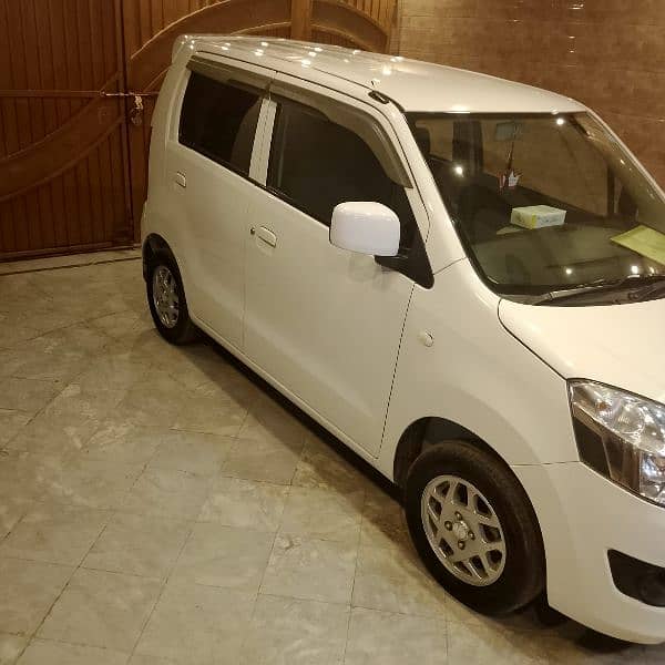 Suzuki Wagon R 2022 9