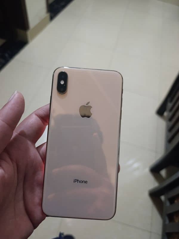 iPhone xsmax 64gb 7