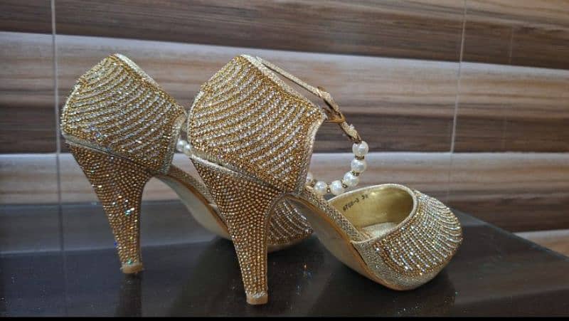 Golden Glam Heels 1