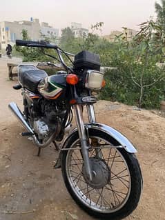 Honda cg 125 for sale koi froud nahi hai Whatsapp number 03222805080