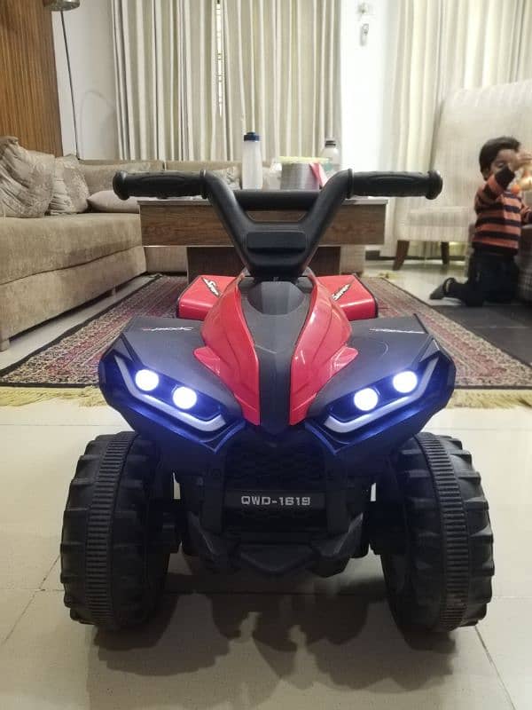 Kids Quad Bike (As Good As New) 0