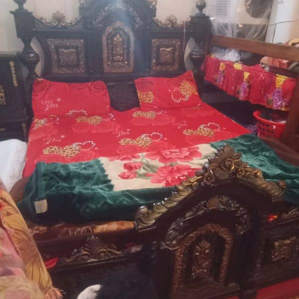 king size bed with side table and dressing table 10/10 condition 3