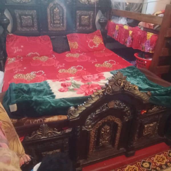 king size bed with side table and dressing table 10/10 condition 4