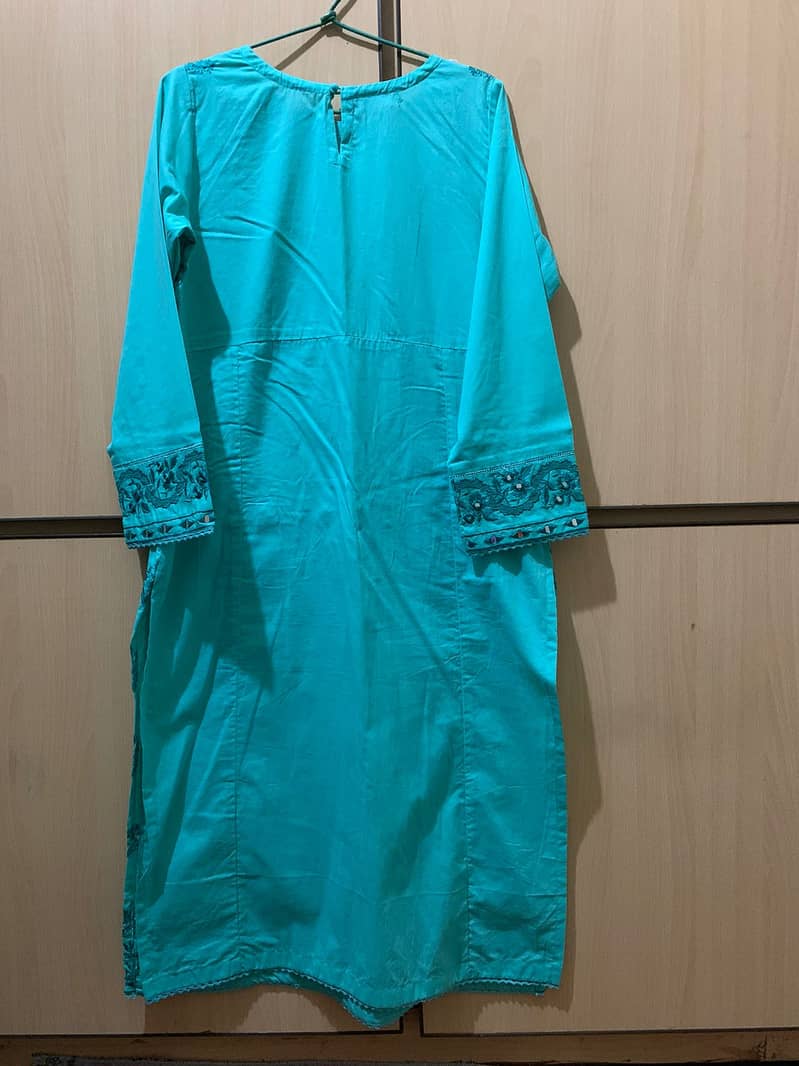 Elegant Aqua Blue Embroidered Kurti with Dupatta 4