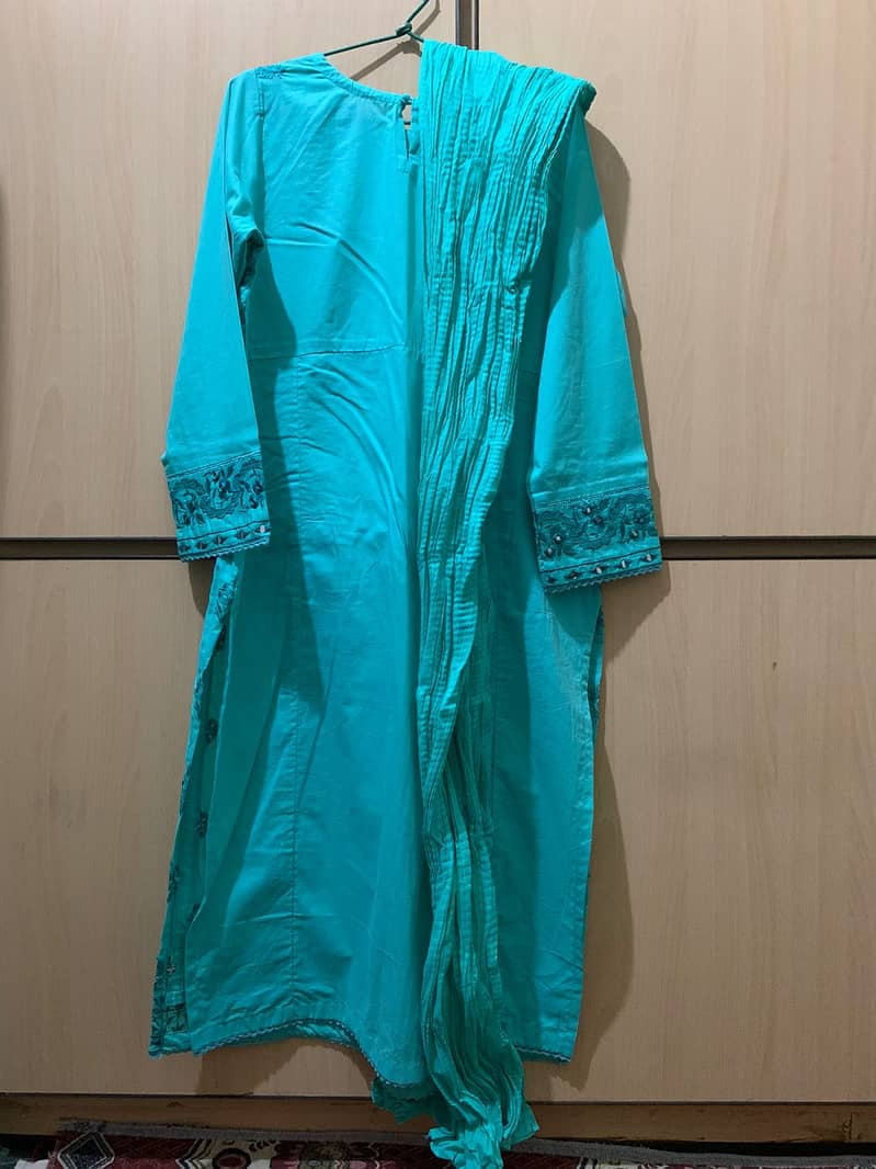 Elegant Aqua Blue Embroidered Kurti with Dupatta 6