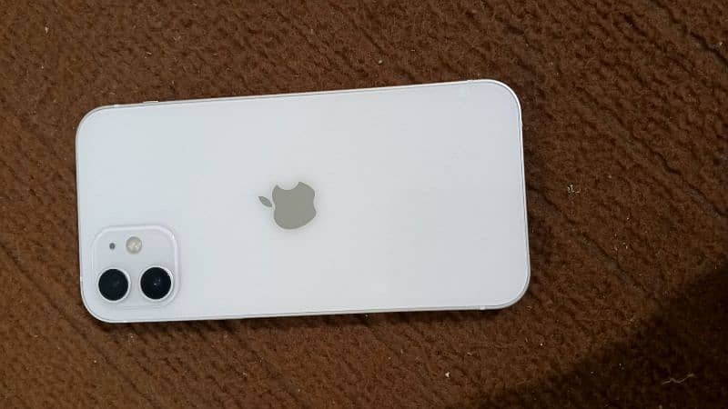 iPhone 12 white colour condition 10/10 3