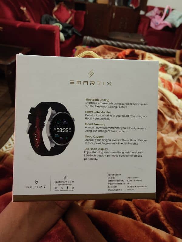 smartwatch like new urgent sale 1