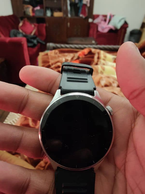 smartwatch like new urgent sale 6