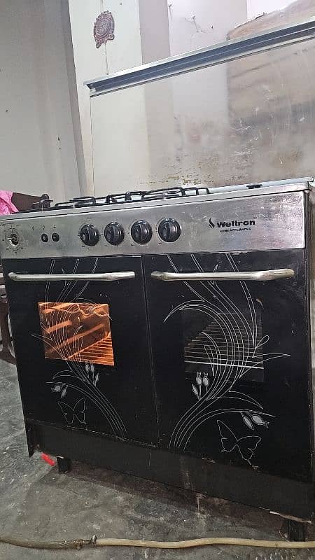 [URGENT SALE SALE] Weltron Gas Oven /Only Gas problem //Condition 10/8 0