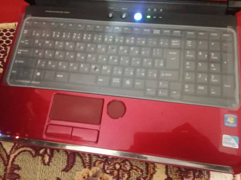 Fujitsu Laptop 4+700gb 4