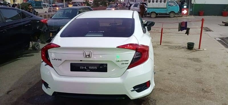 Honda Civic Oriel 2016 4