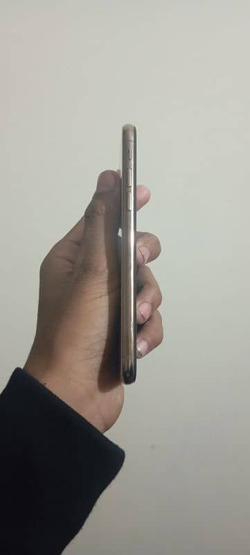 iPhone xs non pta factory unlocked 3