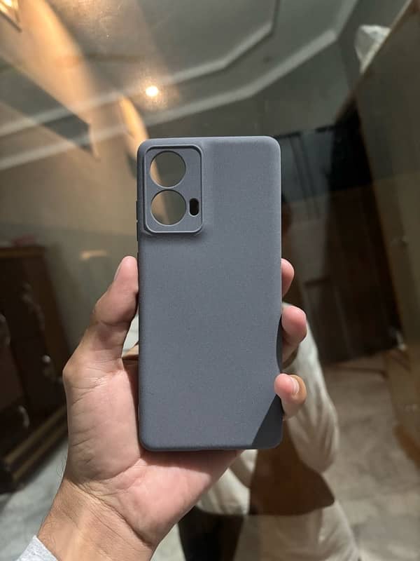 Moto G85 cover 4