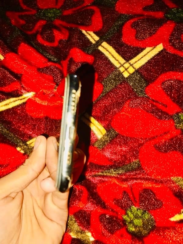 Iphone XS NON PTA 4