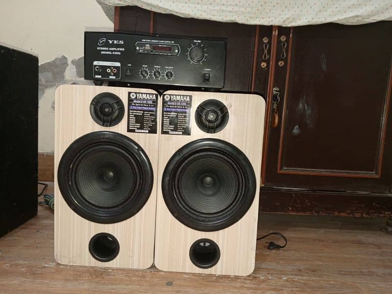 Yamaha speakers with local made amplifier for sale 3