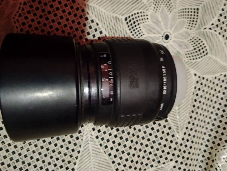 sigma lens 70:210 in good condition 0