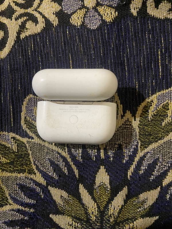 AirPod charging  case for sale ha 1