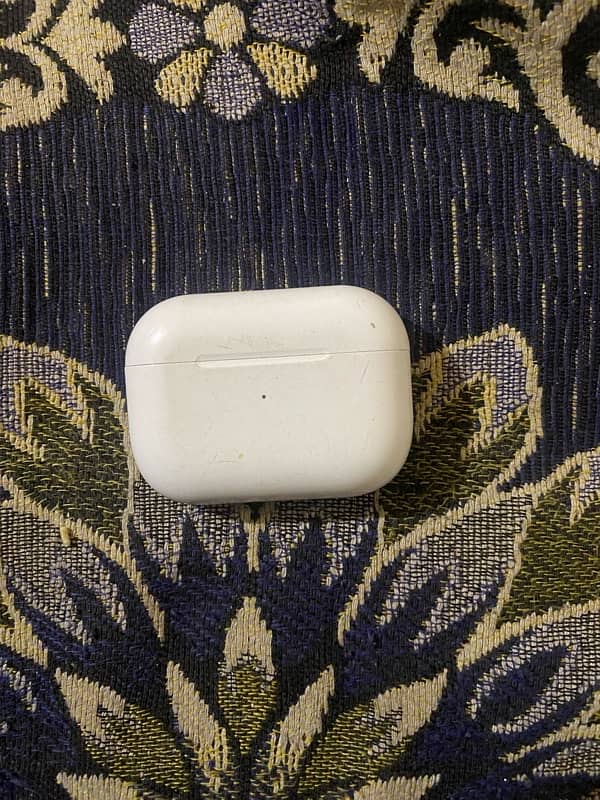 AirPod charging  case for sale ha 2