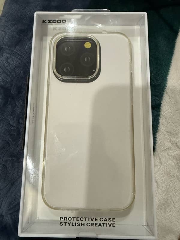 iPhone 15Pro Cover 3