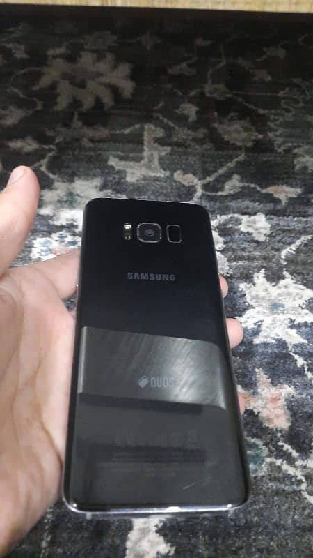 Samsung Galaxy S8 used (price highly negotiable) 2