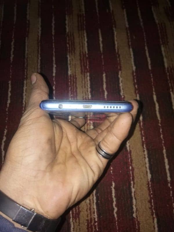 Infinix Hot 10 4/128GB 2