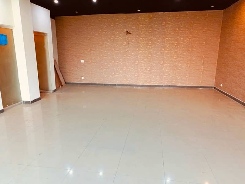 4 Marla 3rd Floor Office With Elevator For Rent In DHA Phase 5 Block CCA Lahore 7