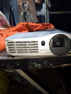 PLUS V-332 Projector XGA Portable Projector