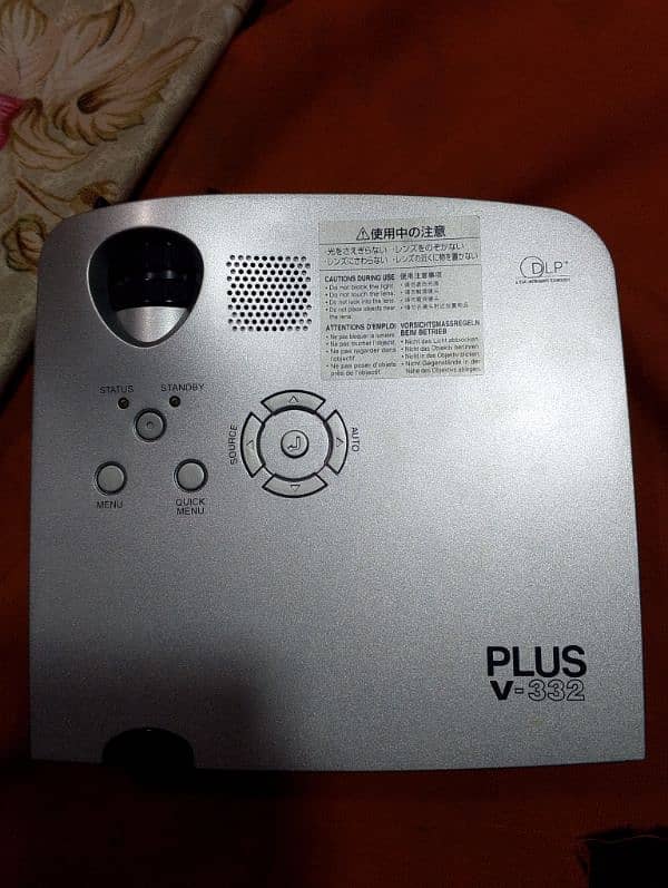 PLUS V-332 Projector XGA Portable Projector 3