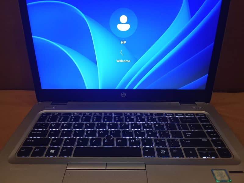 HP ELITEBOOK 840 G4 i5 7th GEN SSD 256gb NVMe RAM 8gb DDR4 WINDOWS 11 0