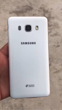 Samsung J5 ( 2016 )