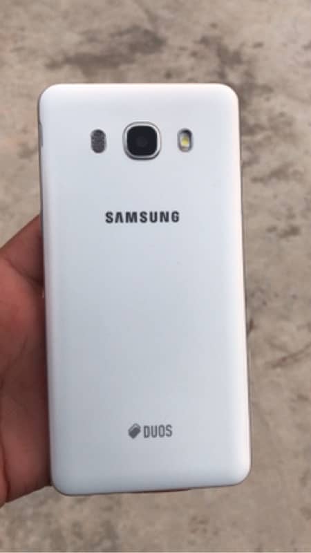 Samsung J5 ( 2016 ) 0