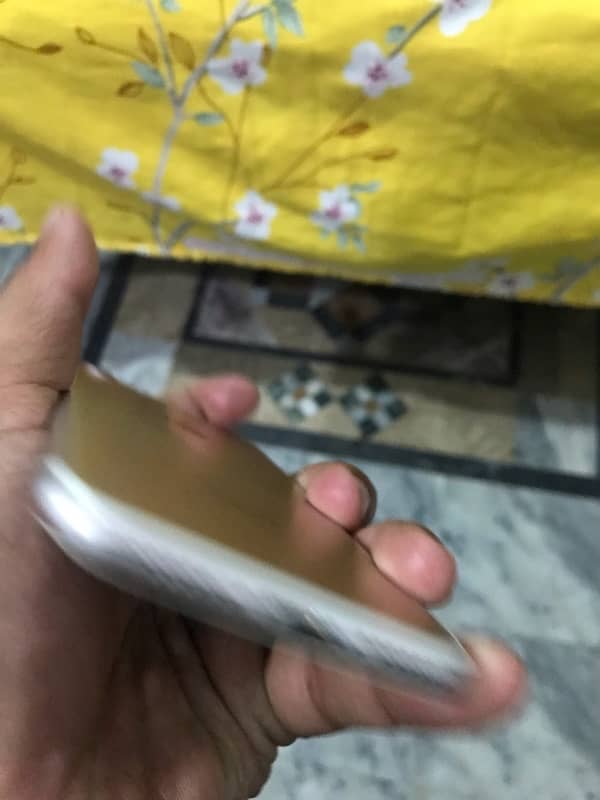 iphone 7 32gb Approved 4