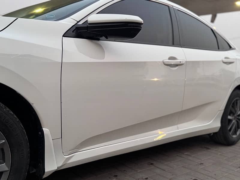 Honda Civic Oriel 2018 3