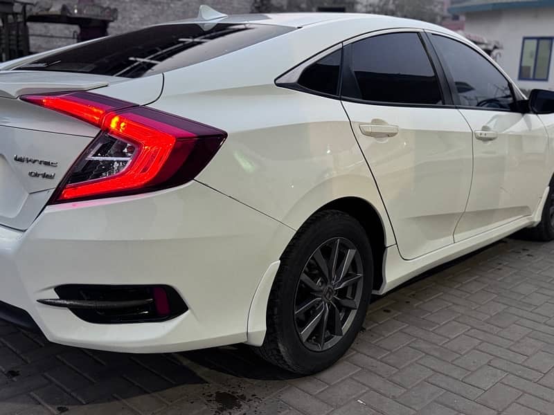 Honda Civic Oriel 2018 5