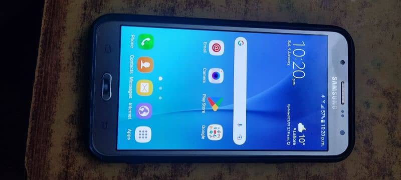 Samsung J7 in good condition 1