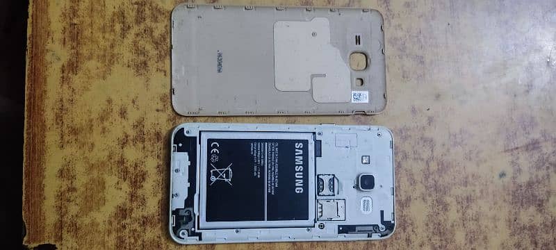 Samsung J7 in good condition 4