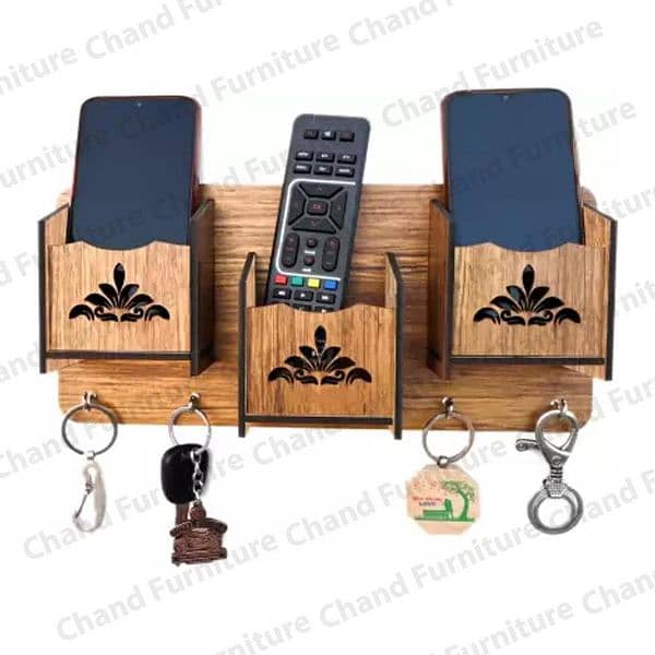 Wooden mobile holder and keys 0