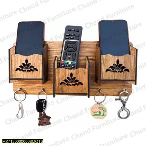 Wooden mobile holder and keys 1