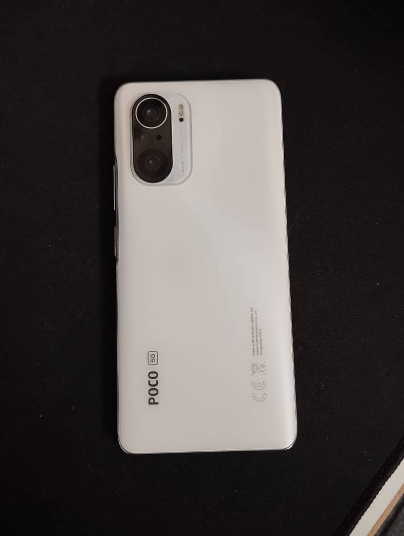 POCO F3 - 8/256 6