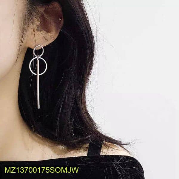 Stylish Artificial Earring Affordable & Elegant 1