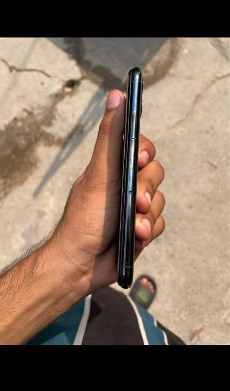 i phone 11pro PTA 256 GB 5