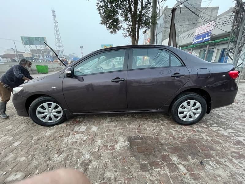 Toyota Corolla GLI 2013 12