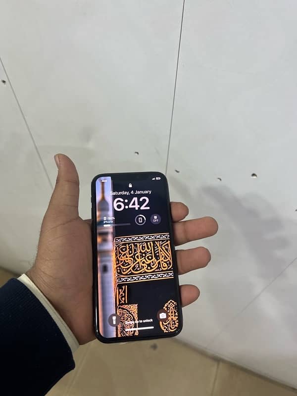 i phone 11 pro 0