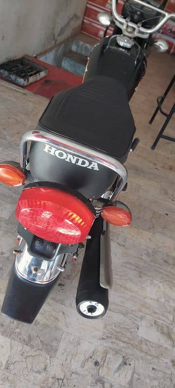 CG Honda 125 0_3_0_4_2_3_8_9_5_3_6 7