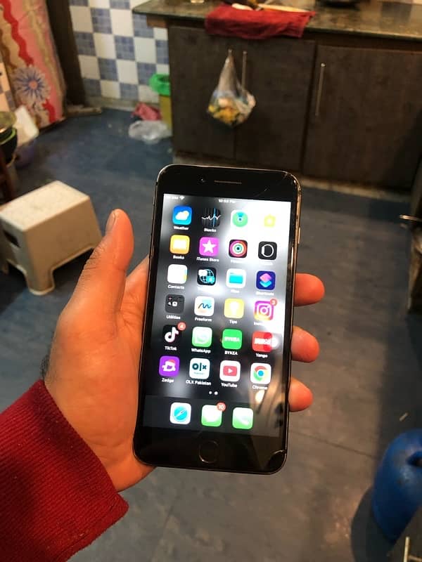 iPhone 8 Plus pta proof 64gb 1