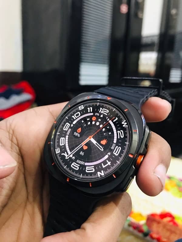 Samsung Js Watch Ultra 1