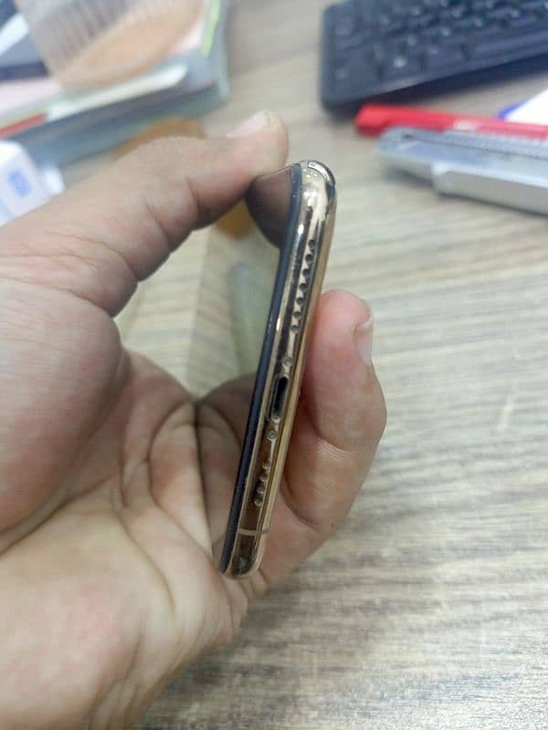 Iphone XS Max 64 GB Non PTA 2