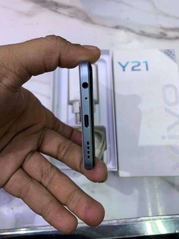 vivo y21 2021 model 4/64 1