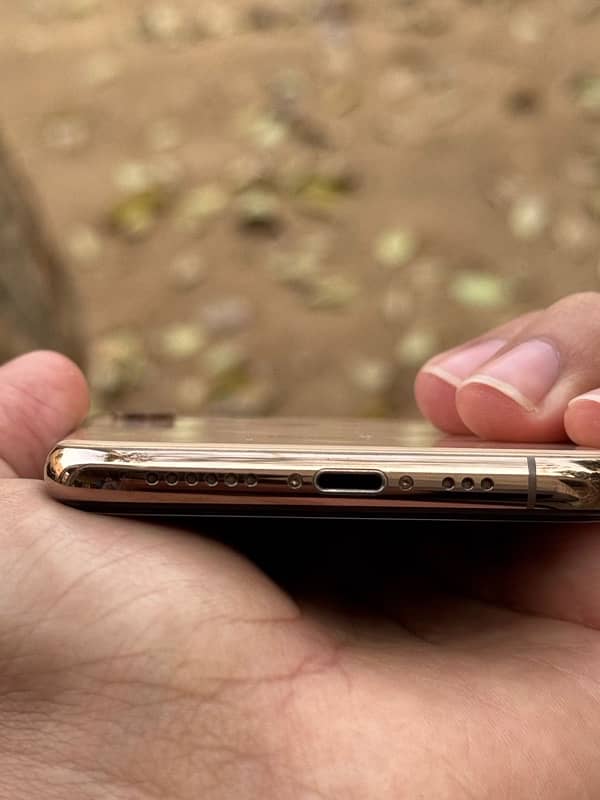 Iphone Xs pta approved dual sim 256 gb 75 health 2